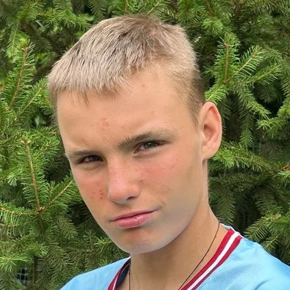 Александр, 16 лет