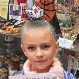 Алиса, 8 лет